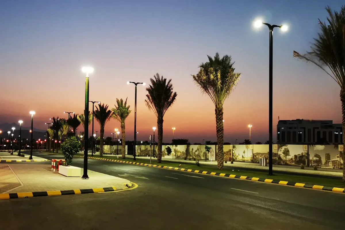 Cylindrical Solar Panels for Smart Solar Applications 360 degree cylindrical solar panels integrated with smart solar street light poles