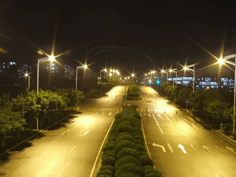 Solar Powered LED Street Lights for Durable Efficient Outdoor Lighting