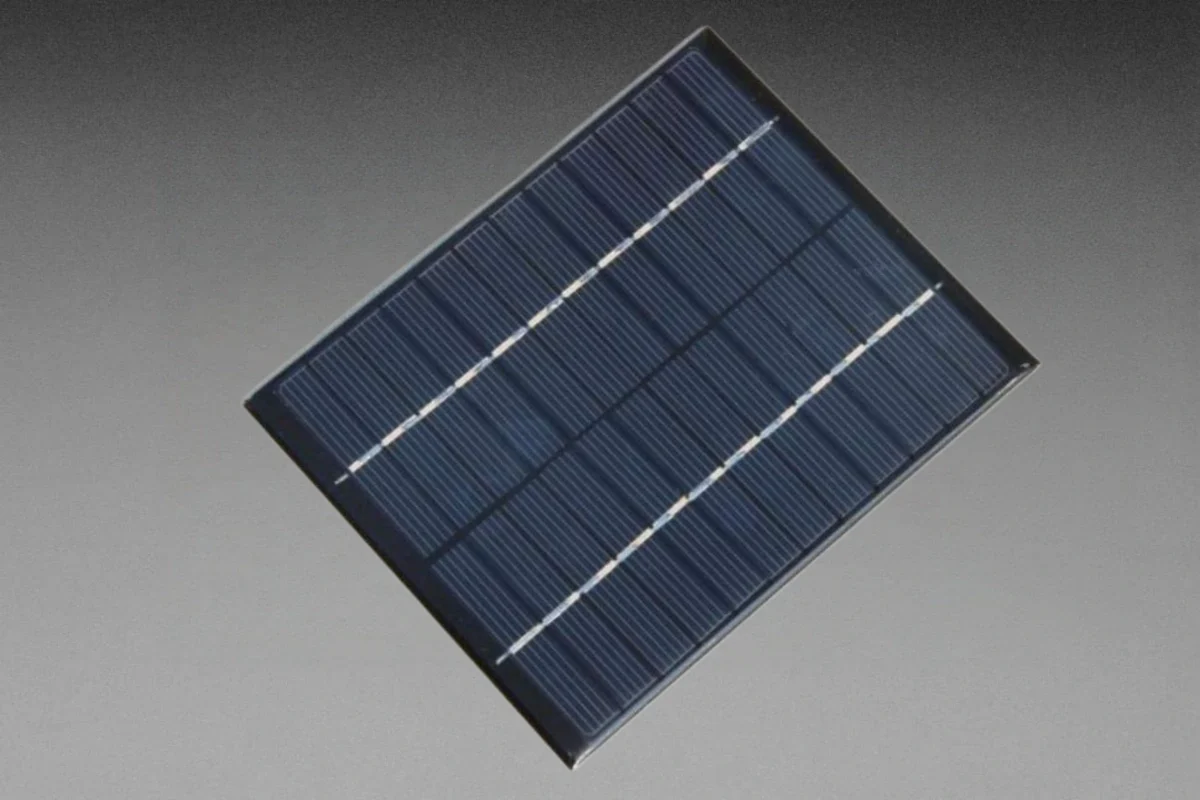 12V mini solar panel for battery charging and monitoring systems